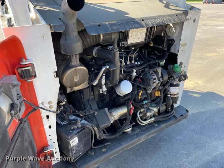 image for item KF9560 2015 Bobcat T650  tracked skid steer loader