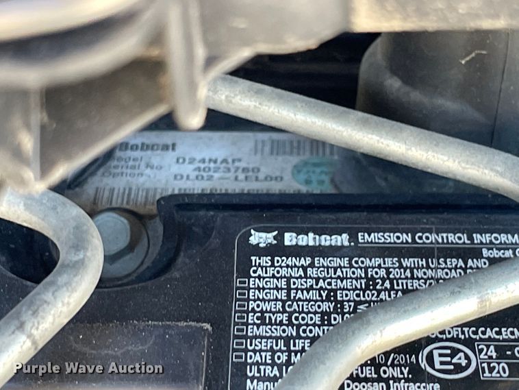 image for item KF9560 2015 Bobcat T650  tracked skid steer loader