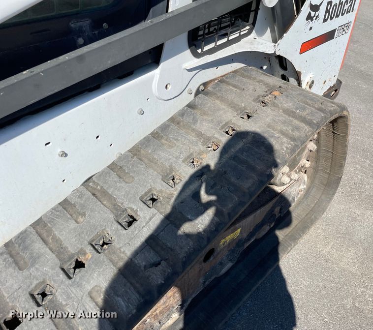 image for item KF9560 2015 Bobcat T650  tracked skid steer loader