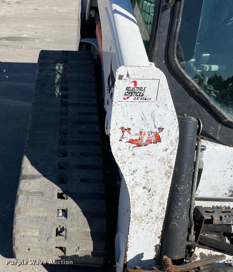 image for item KF9560 2015 Bobcat T650  tracked skid steer loader