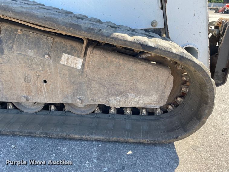 image for item KF9560 2015 Bobcat T650  tracked skid steer loader