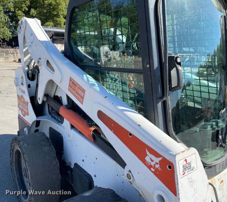 image for item KF9561 2014 Bobcat S650  skid steer loader