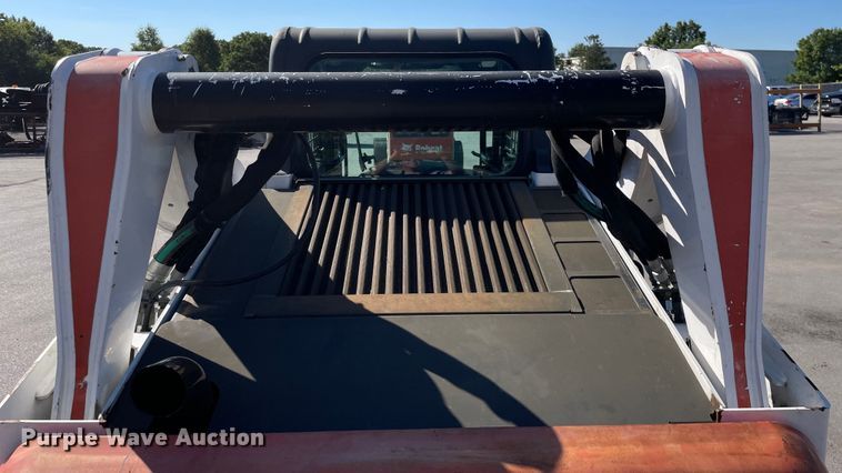 image for item KF9561 2014 Bobcat S650  skid steer loader