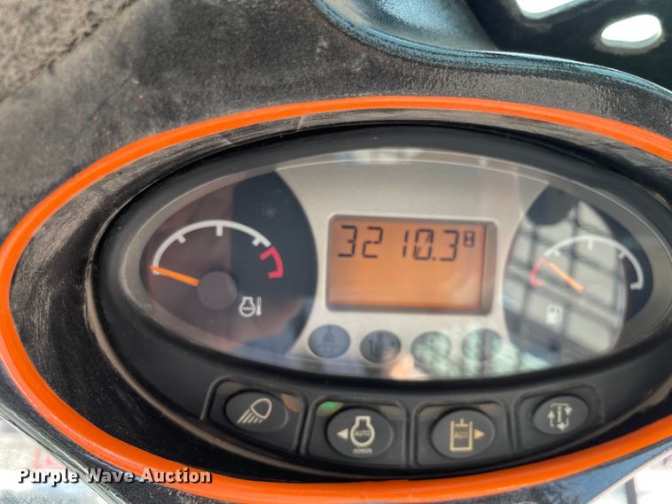 image for item KF9561 2014 Bobcat S650  skid steer loader