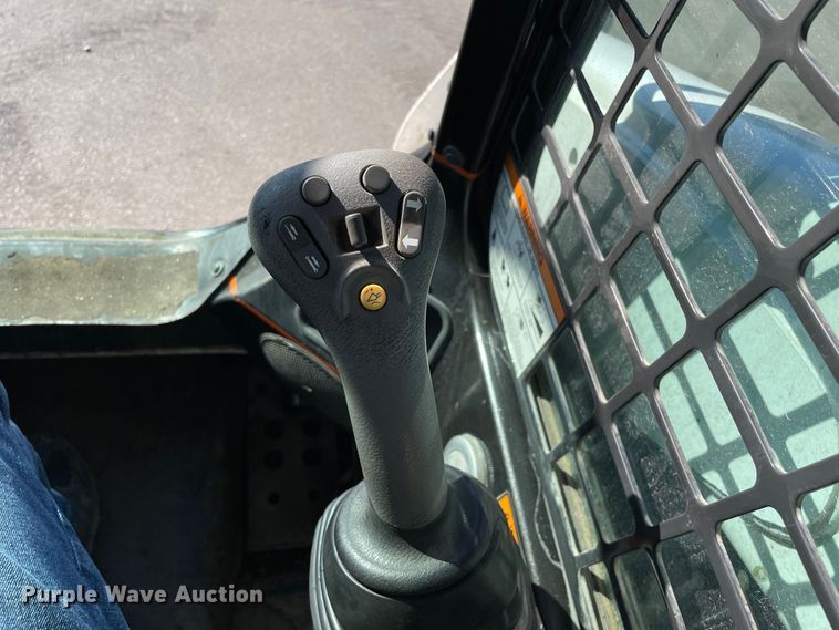 image for item KF9561 2014 Bobcat S650  skid steer loader