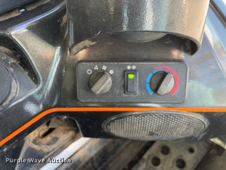 image for item KF9561 2014 Bobcat S650  skid steer loader