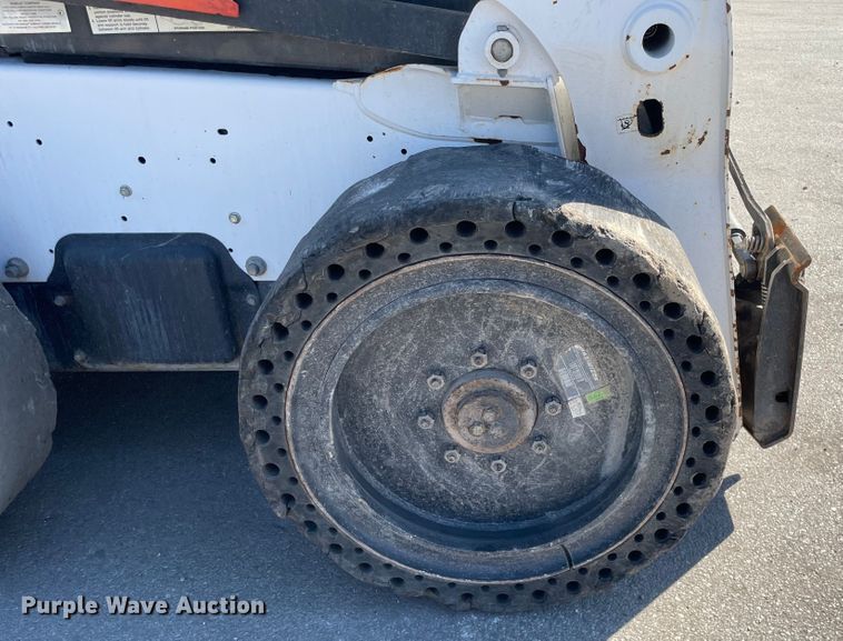 image for item KF9561 2014 Bobcat S650  skid steer loader