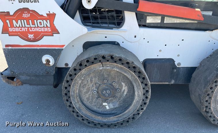 image for item KF9561 2014 Bobcat S650  skid steer loader