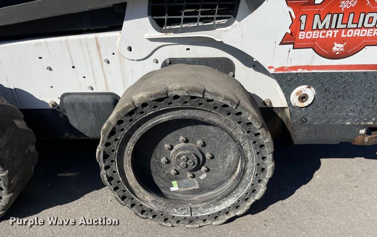 image for item KF9561 2014 Bobcat S650  skid steer loader