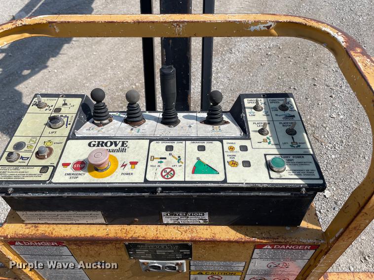 image for item KF9562 2000 Grove T66J  boom lift