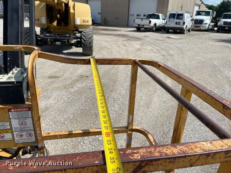 image for item KF9562 2000 Grove T66J  boom lift