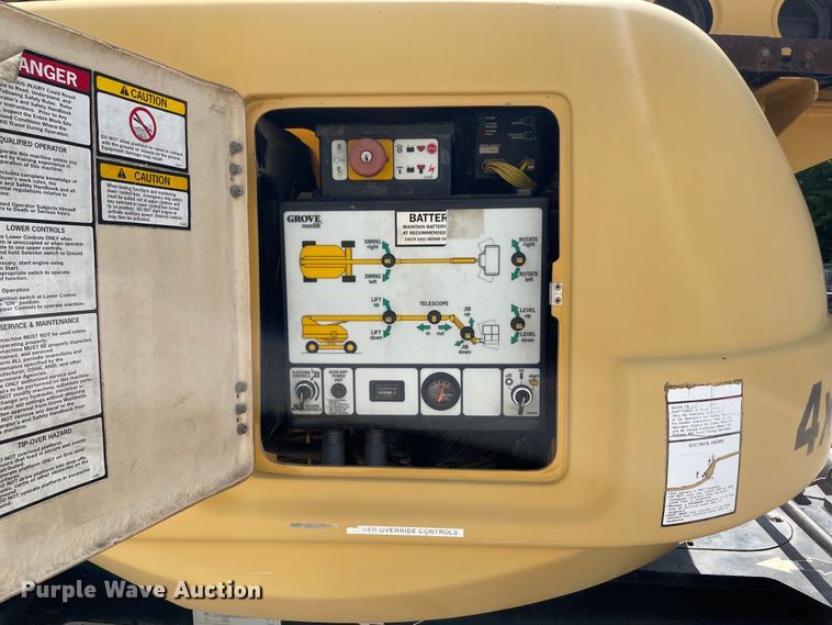 image for item KF9562 2000 Grove T66J  boom lift