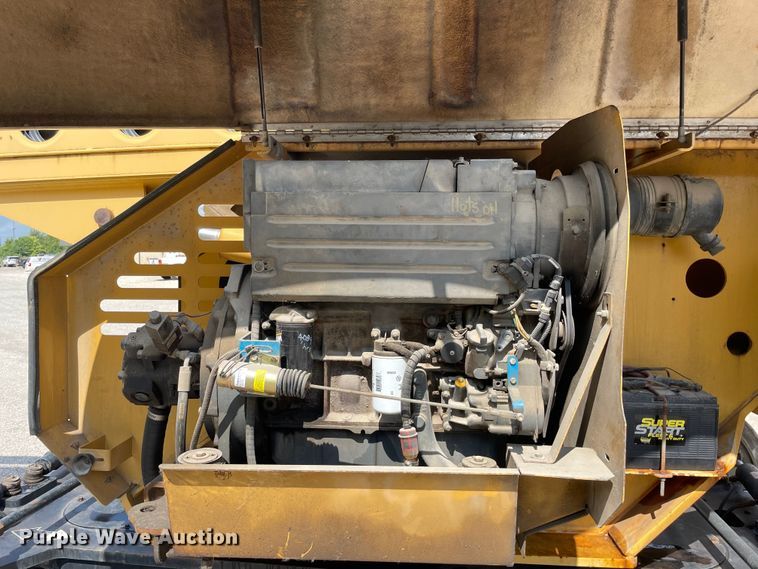 image for item KF9562 2000 Grove T66J  boom lift