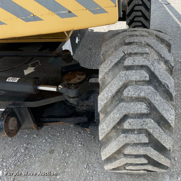 image for item KF9562 2000 Grove T66J  boom lift