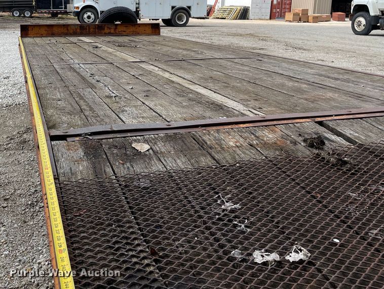 image for item KF9566 1996 Econoline MP423DE  equipment trailer