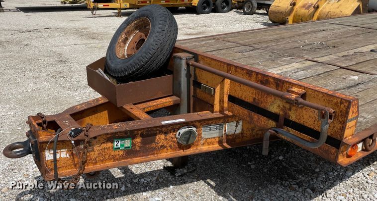image for item KF9566 1996 Econoline MP423DE  equipment trailer