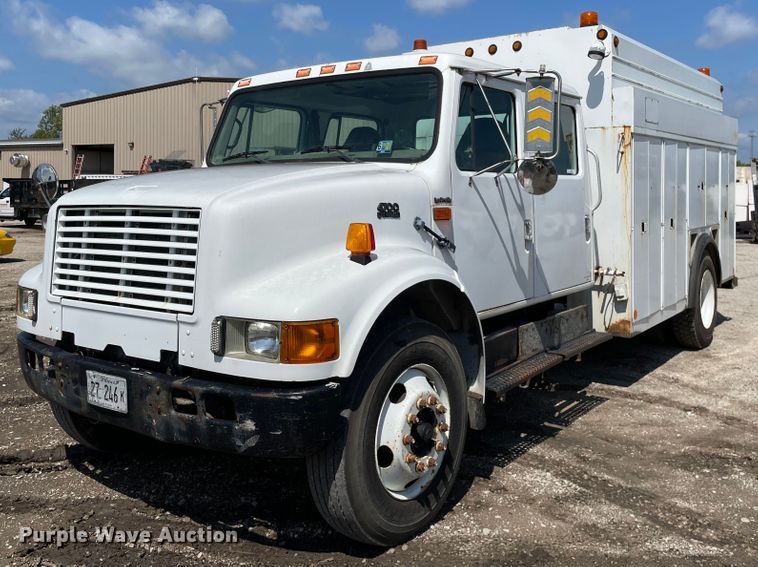 image for item KF9568 2000 International 4700  utility / service truck