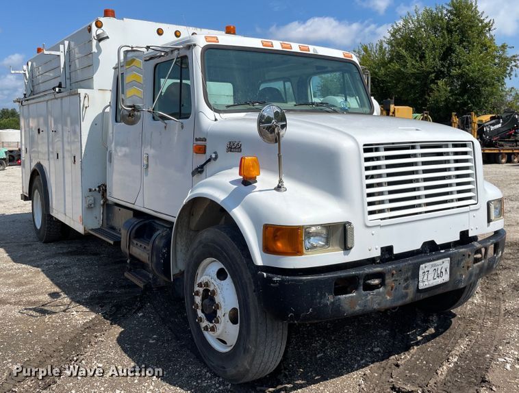 image for item KF9568 2000 International 4700  utility / service truck