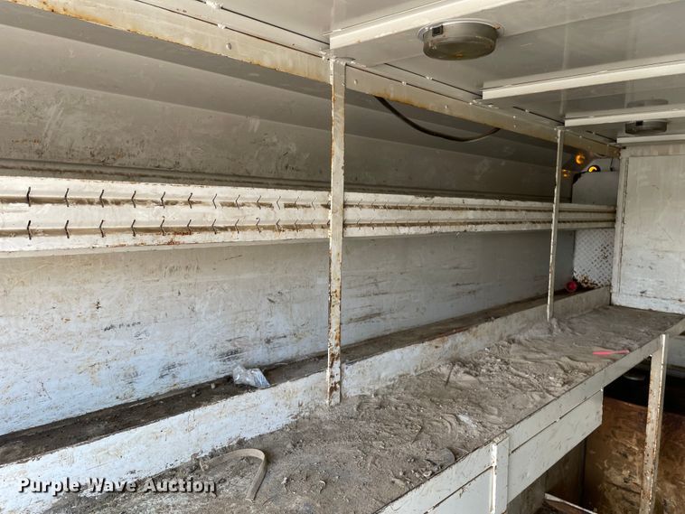 image for item KF9568 2000 International 4700  utility / service truck