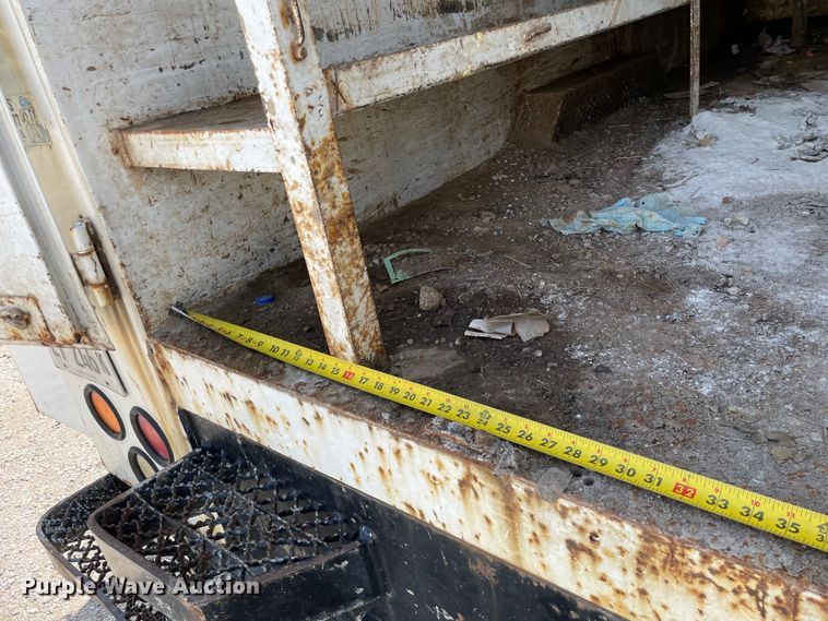 image for item KF9568 2000 International 4700  utility / service truck