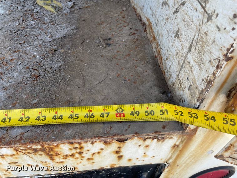 image for item KF9568 2000 International 4700  utility / service truck