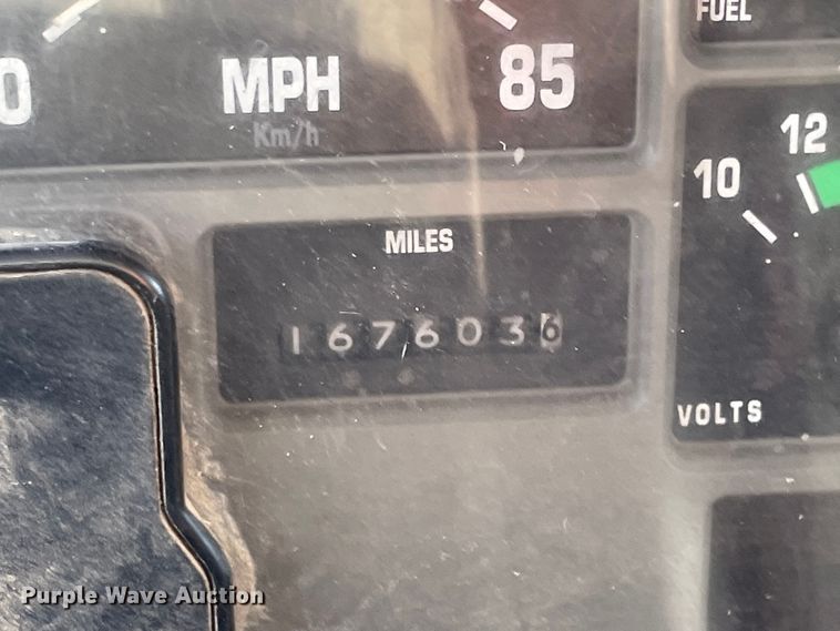 image for item KF9568 2000 International 4700  utility / service truck