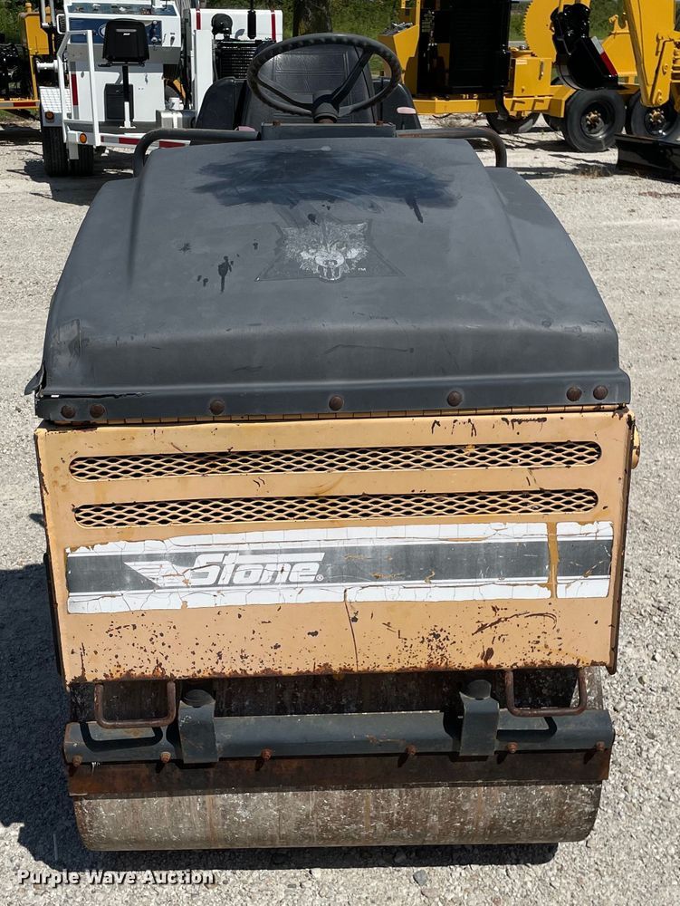 image for item KF9570 Stone DDR3100  double drum vibratory roller