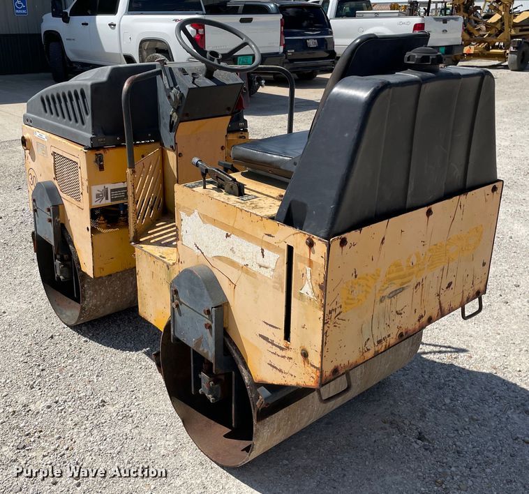 image for item KF9570 Stone DDR3100  double drum vibratory roller