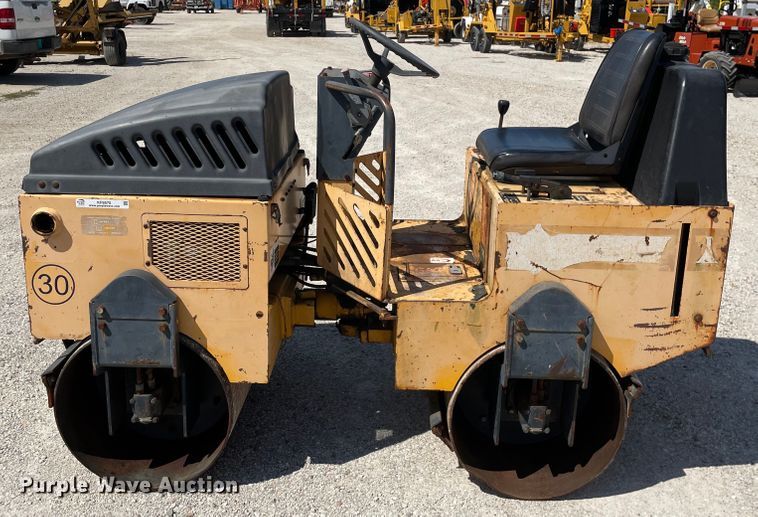 image for item KF9570 Stone DDR3100  double drum vibratory roller