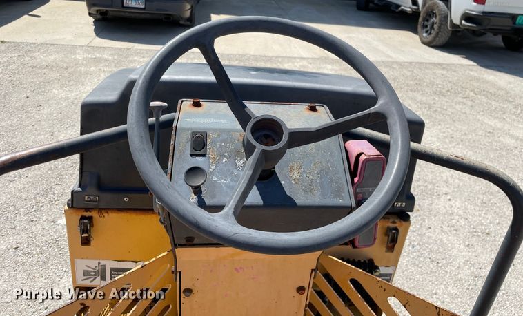 image for item KF9570 Stone DDR3100  double drum vibratory roller