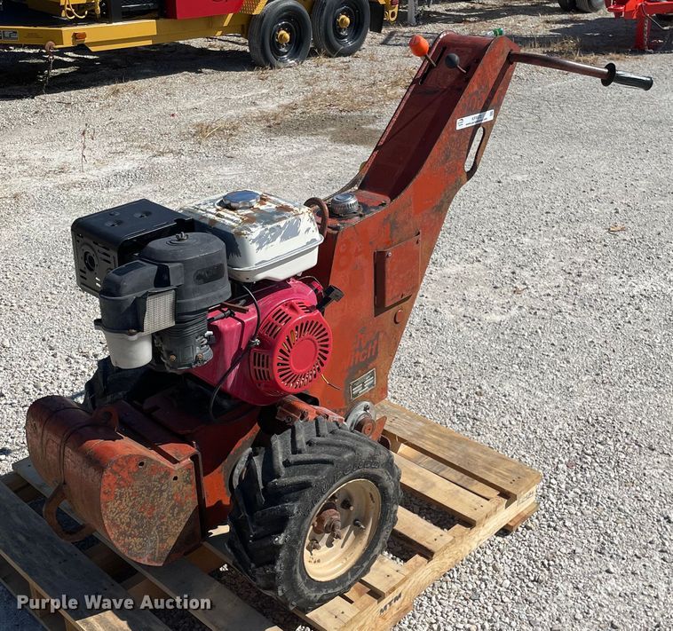 image for item KF9572 2000 Ditch Witch 100SX  cable plow