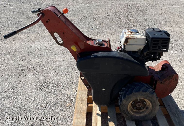 image for item KF9572 2000 Ditch Witch 100SX  cable plow