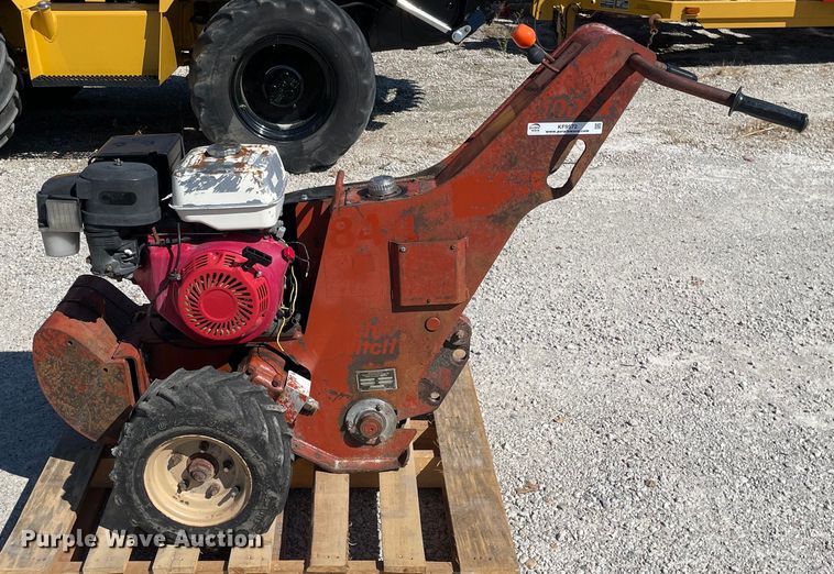 image for item KF9572 2000 Ditch Witch 100SX  cable plow