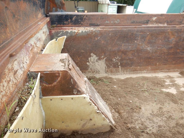 image for item KF9591 1997 Ford LNT8000  dump truck