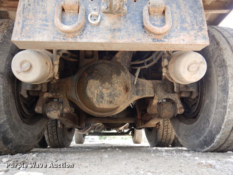 image for item KF9591 1997 Ford LNT8000  dump truck