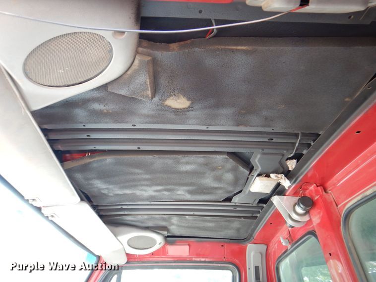 image for item KF9591 1997 Ford LNT8000  dump truck