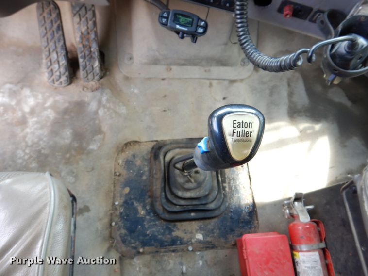 image for item KF9591 1997 Ford LNT8000  dump truck