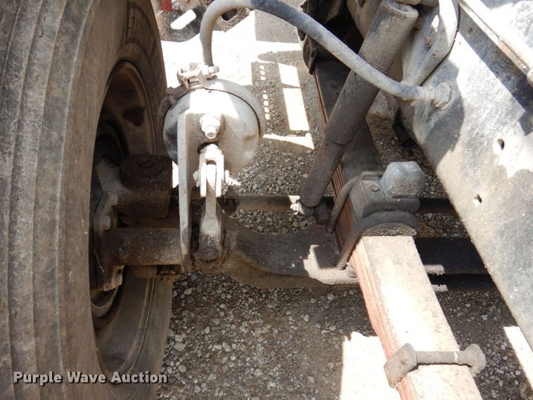 image for item KF9591 1997 Ford LNT8000  dump truck