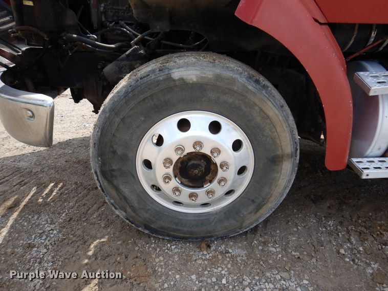 image for item KF9591 1997 Ford LNT8000  dump truck