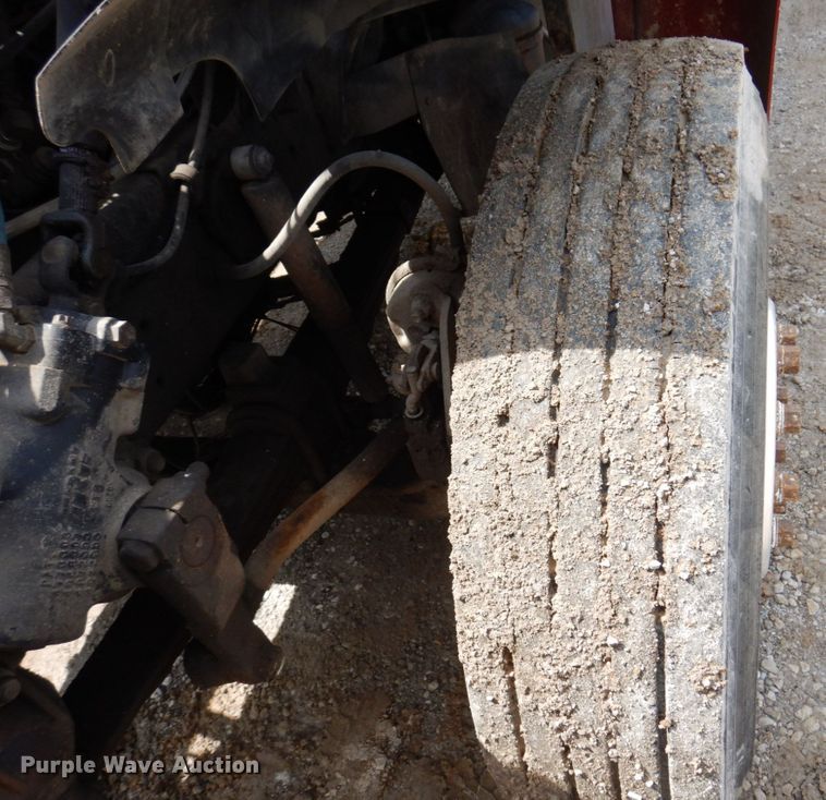 image for item KF9591 1997 Ford LNT8000  dump truck