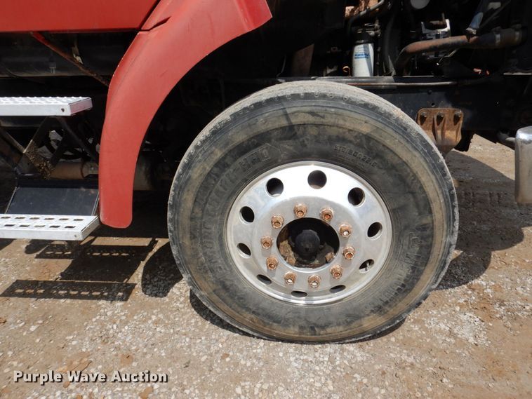 image for item KF9591 1997 Ford LNT8000  dump truck