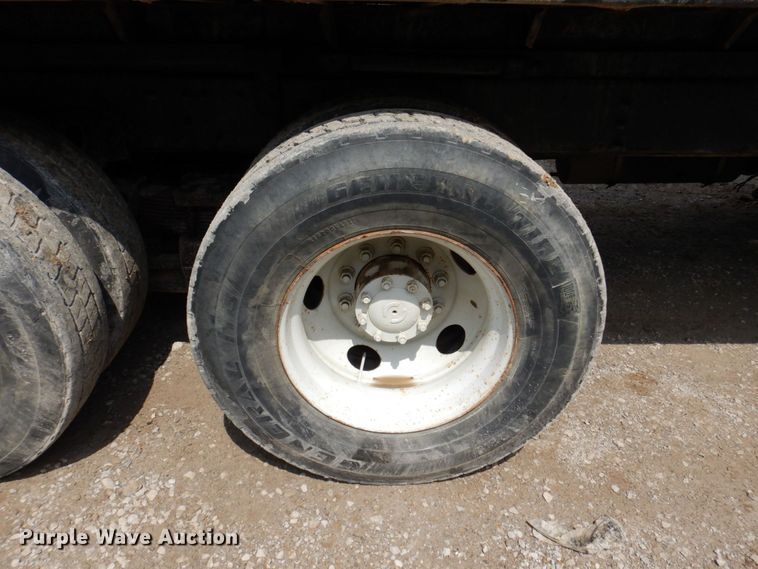 image for item KF9591 1997 Ford LNT8000  dump truck