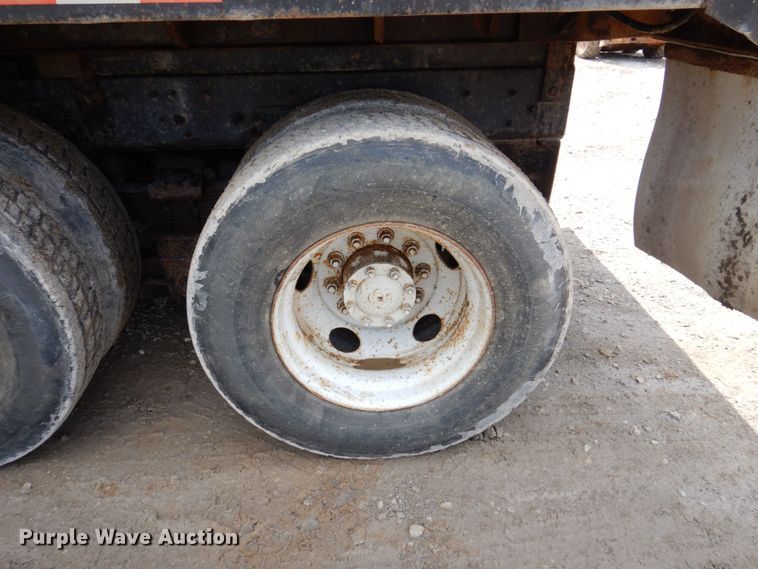 image for item KF9591 1997 Ford LNT8000  dump truck