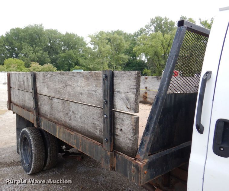 image for item KF9592 2003 GMC C4500  dump flatbed truck