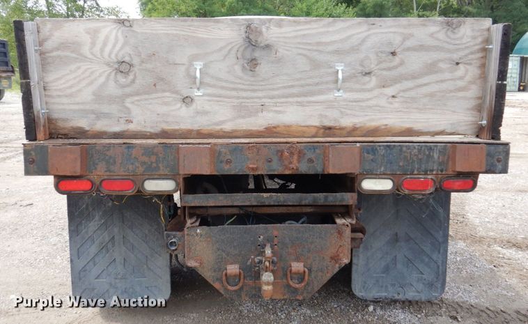 image for item KF9592 2003 GMC C4500  dump flatbed truck
