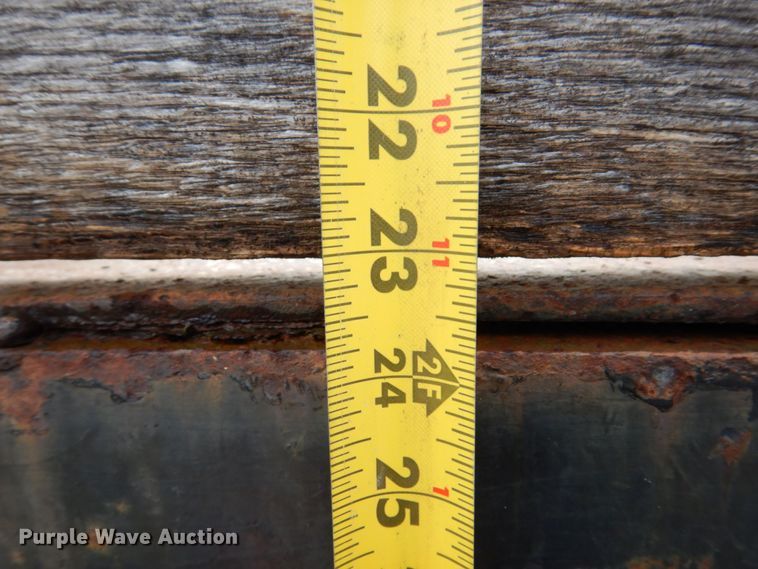 image for item KF9592 2003 GMC C4500  dump flatbed truck