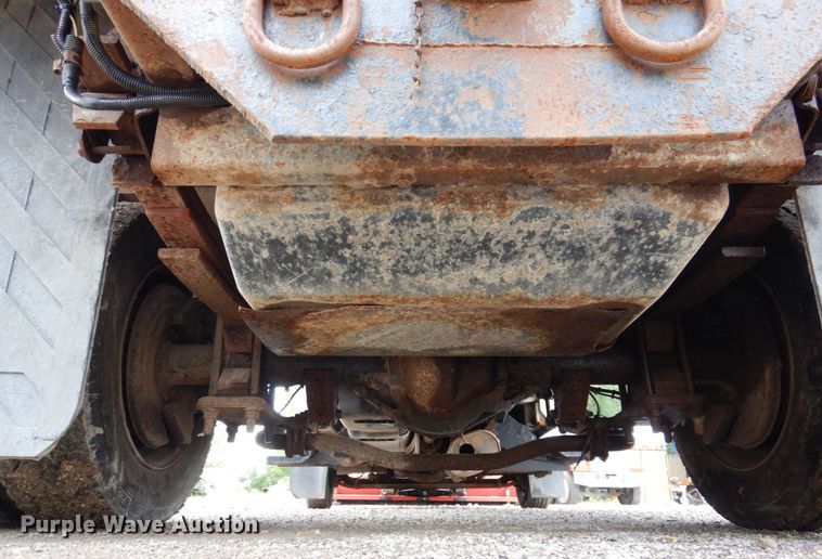 image for item KF9592 2003 GMC C4500  dump flatbed truck