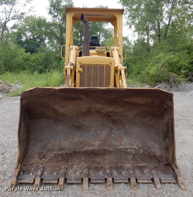 image for item KF9593 1973 Caterpillar 955L  track loader
