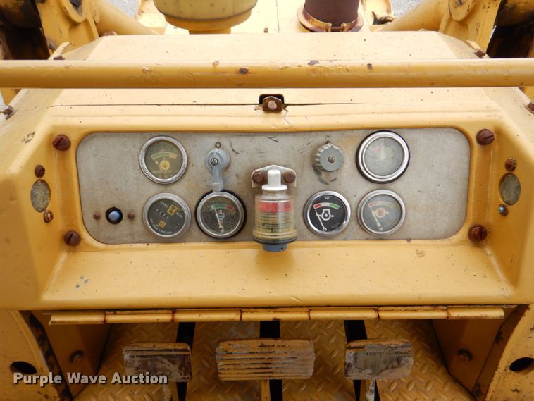 image for item KF9593 1973 Caterpillar 955L  track loader