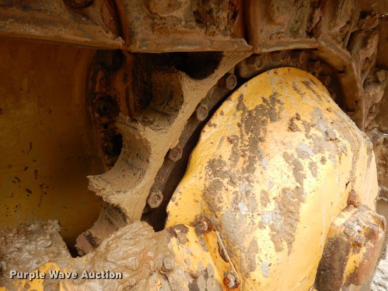 image for item KF9593 1973 Caterpillar 955L  track loader